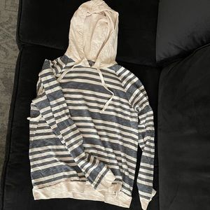 Vince Men’s Long Sleeve Hoodie size M